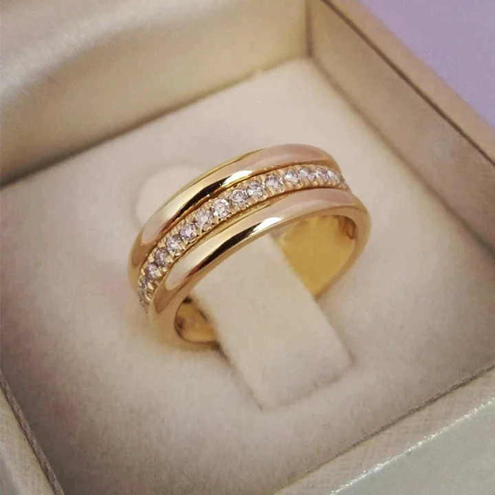 Sarah - Anello vintage in zirconio incastonato