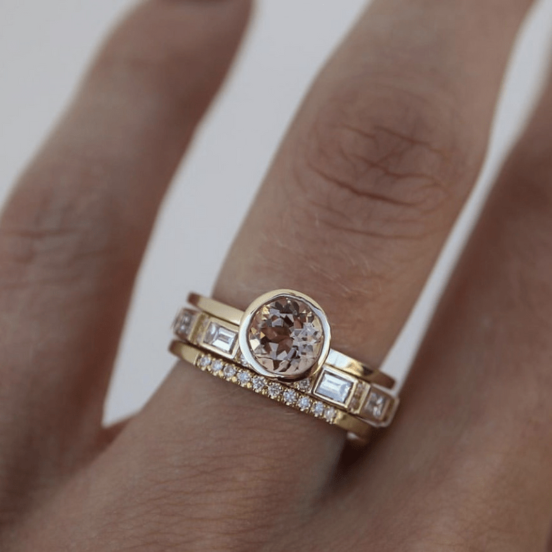 Anello in cristallo dorato