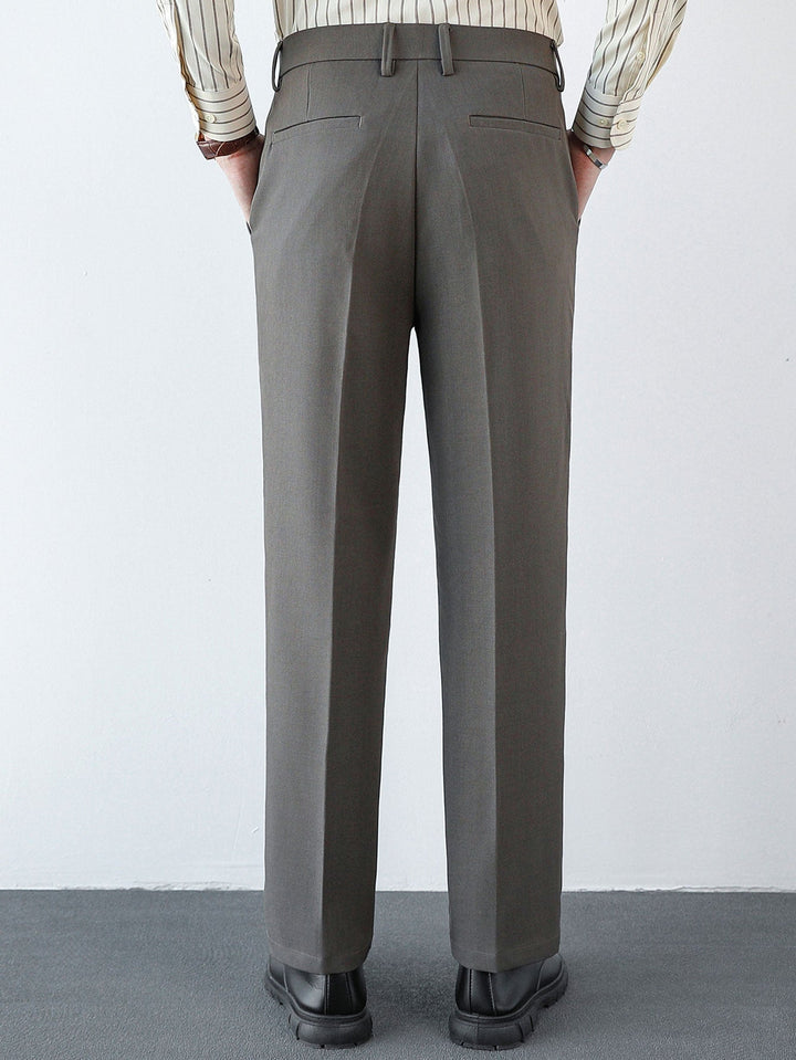 Pantaloni a taglio regolare