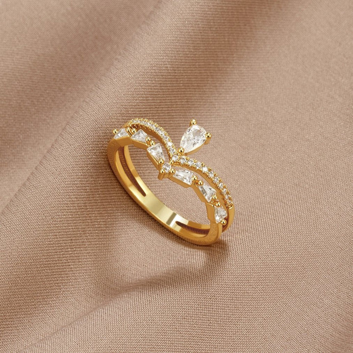 Aura - Anello in cristallo elegante