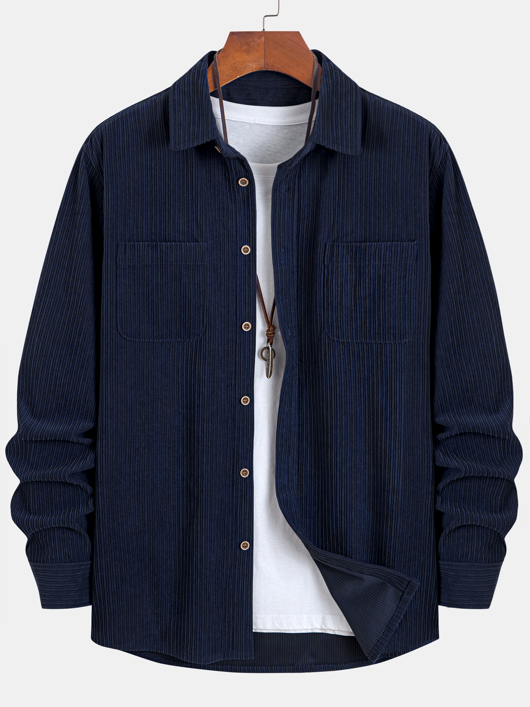 Camicia a maniche lunghe in velluto a coste con tasca e bottoni