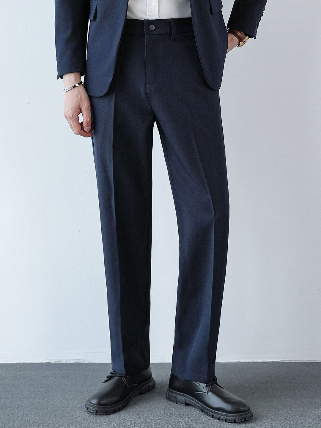 Pantaloni a taglio regolare
