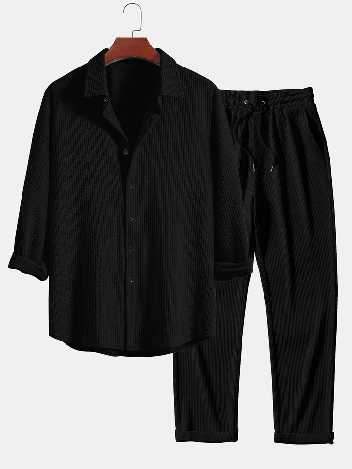 Camicia a righe a maniche lunghe, taglio muscolare, con bottoni & pantaloni a righe a gamba dritta