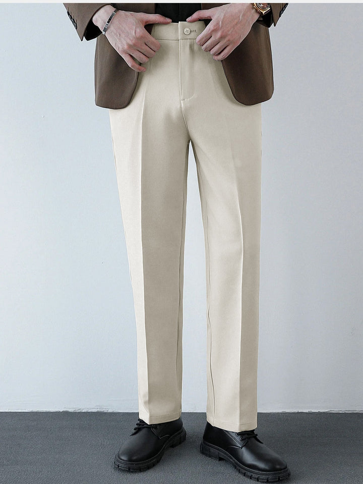 Pantaloni a taglio regolare