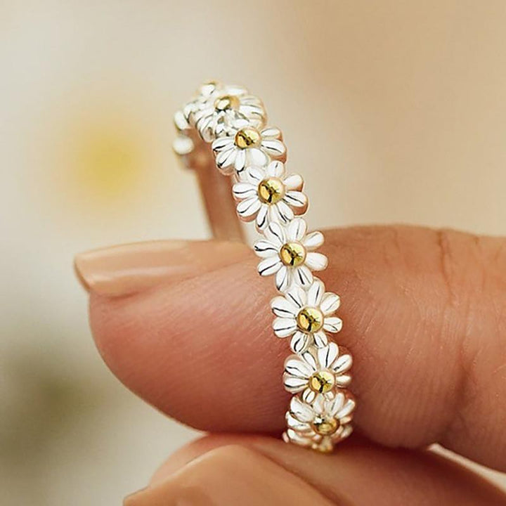 Anello Regolabile in Argento con Margherita