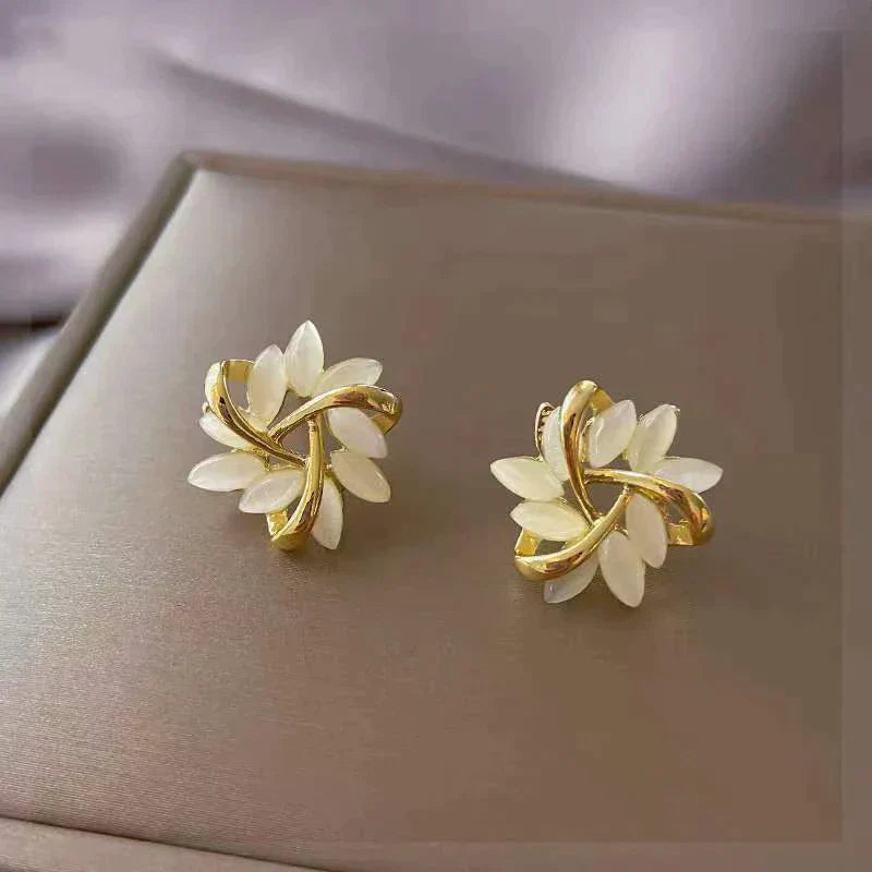 Orecchini in Opale Bianca di Lusso in Oro