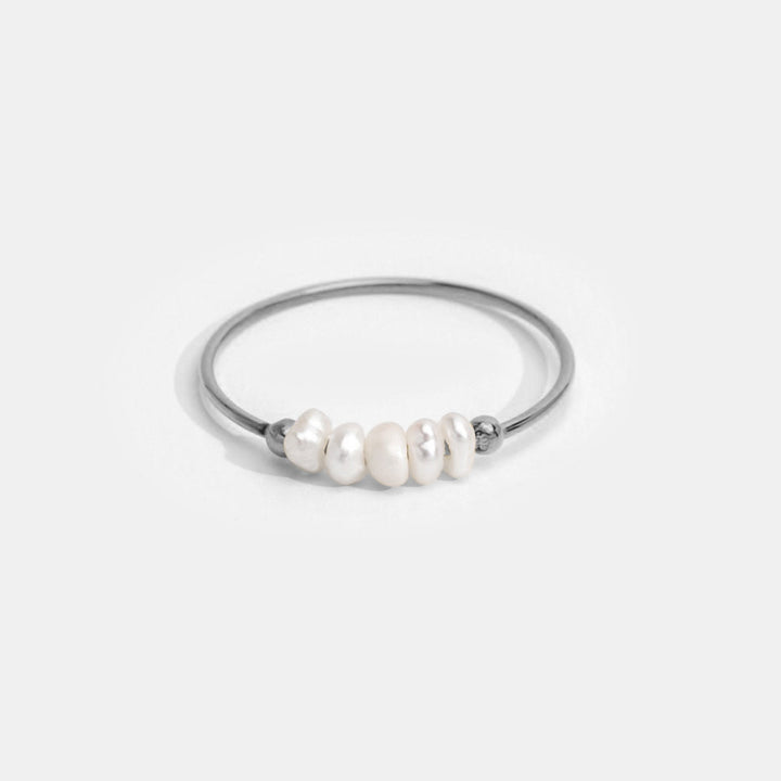 Anello in argento con perle d'acqua dolce classiche